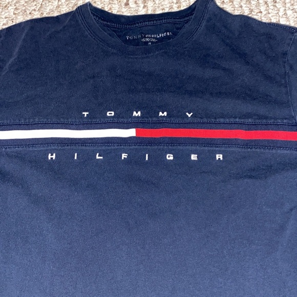 Tommy Hilfiger tee shirt. Very classic good looking Tee. - Picture 2 of 4